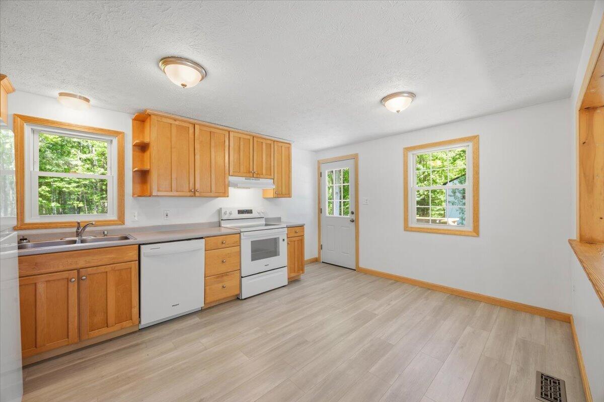 336 Granite St Extension Biddeford, ME 04005 - Photo 5 of 47 Kitchen
