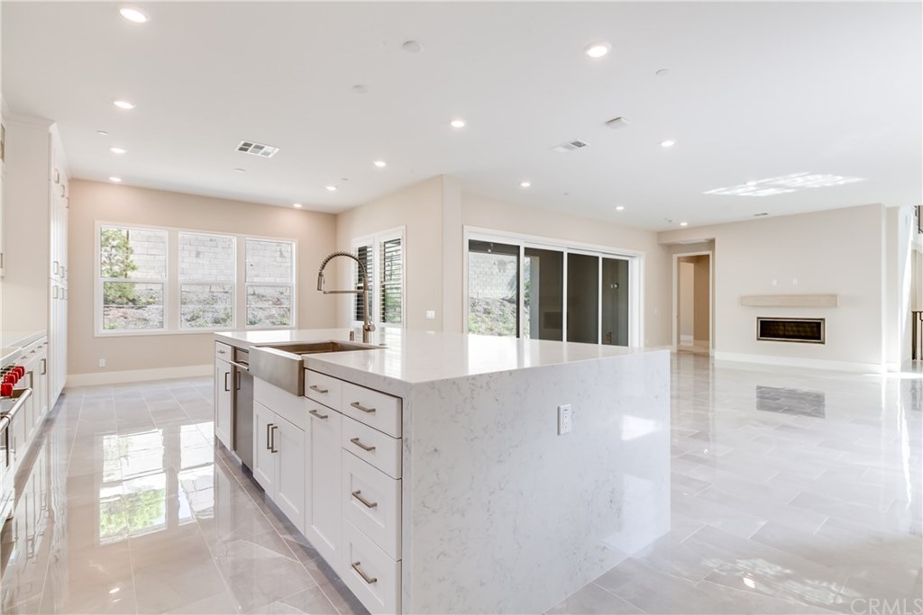 63 Cetus Irvine, CA 92618 - Photo 14 of 72