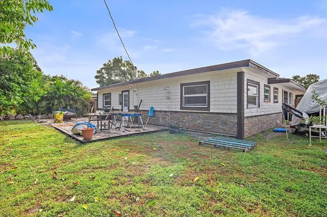 $560,000 | 2313 Loma Linda Street, Sarasota, FL 34239