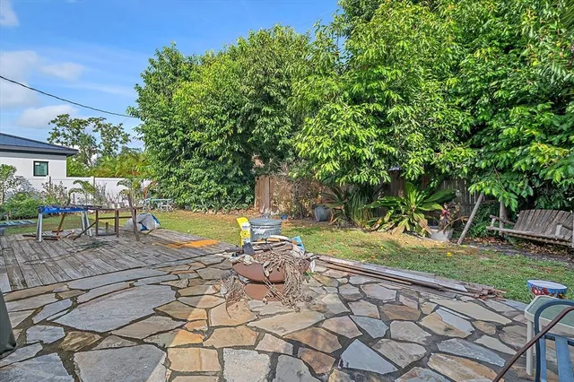 $560,000 | 2313 Loma Linda Street, Sarasota, FL 34239