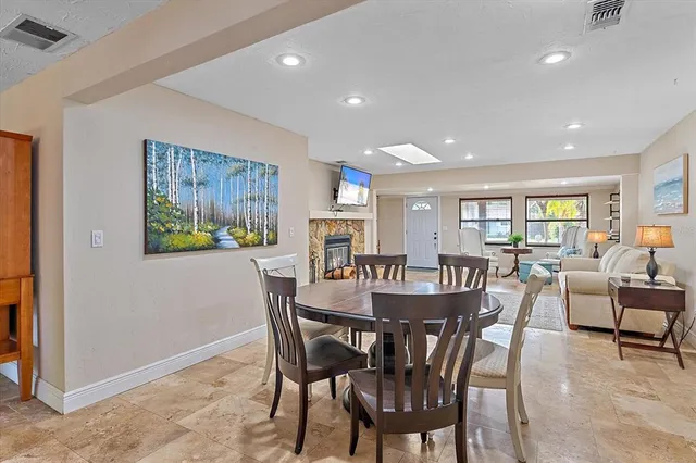 $560,000 | 2313 Loma Linda Street, Sarasota, FL 34239