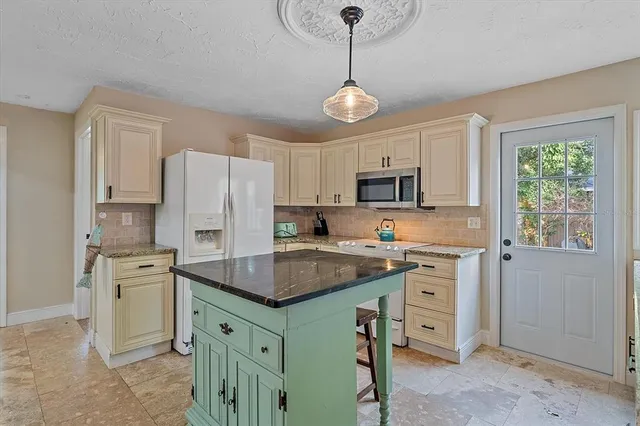 $560,000 | 2313 Loma Linda Street, Sarasota, FL 34239