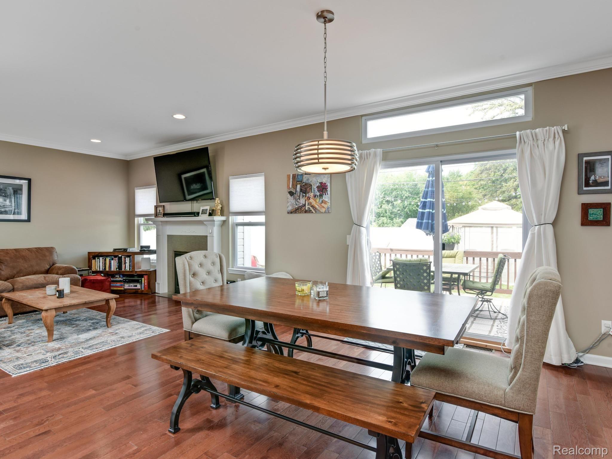 327 Roth Boulevard Clawson, MI 48017 - Photo 8 of 25 327 Roth Blvd Clawson MI 48017-009-007-327 Roth Blvd Clawson MI00007-MLS_Size.jpg