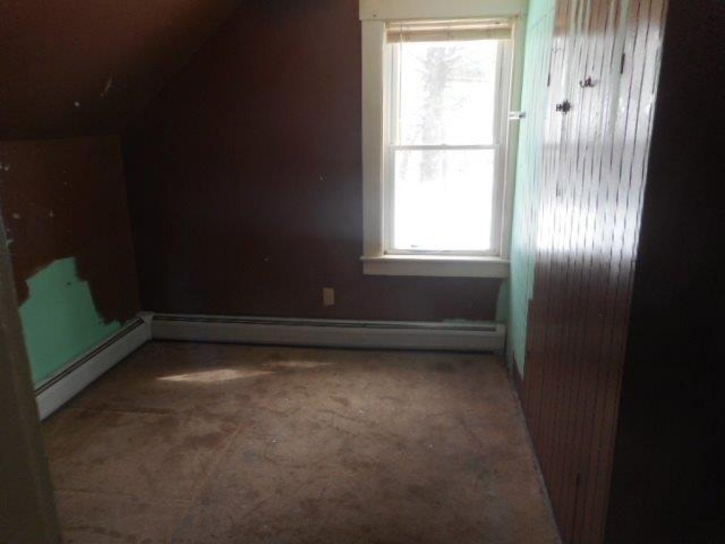 50 Lafayette Street Rochester, NH 03867 - Photo 4 of 6