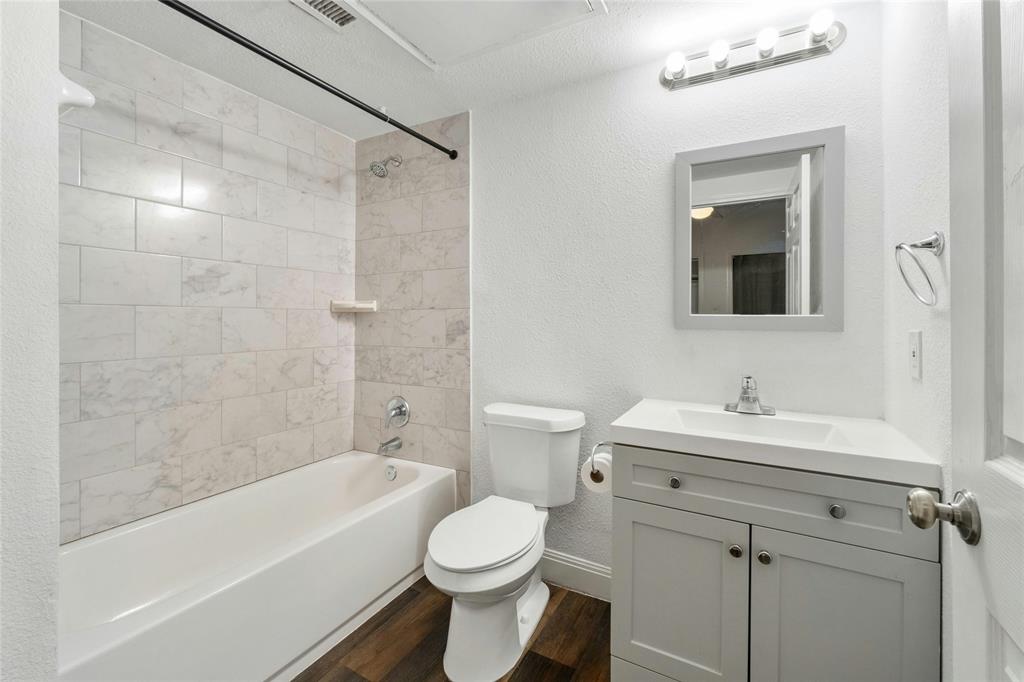 1910 Robbins Place, Unit 103 Austin, TX 78705 - Photo 12 of 16