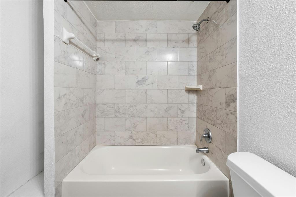1910 Robbins Place, Unit 103 Austin, TX 78705 - Photo 13 of 16