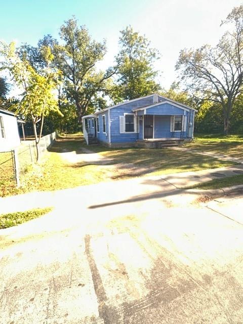 2340 Macon Street Dallas, TX 75215 - Photo 30 of 30 a view of a house with a yard