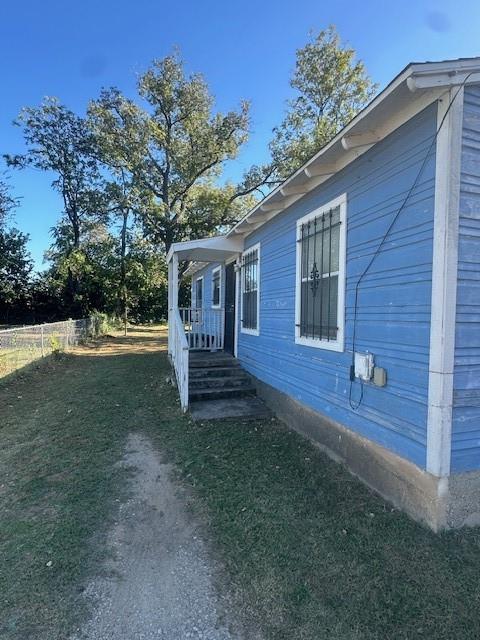 2340 Macon Street Dallas, TX 75215 - Photo 4 of 30 a view of a house with backyard and a tree