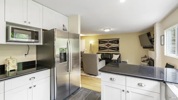$1,200,000 | 400 Smith Court, Petaluma, CA 94952