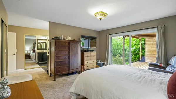 $1,200,000 | 400 Smith Court, Petaluma, CA 94952