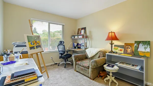 $1,200,000 | 400 Smith Court, Petaluma, CA 94952