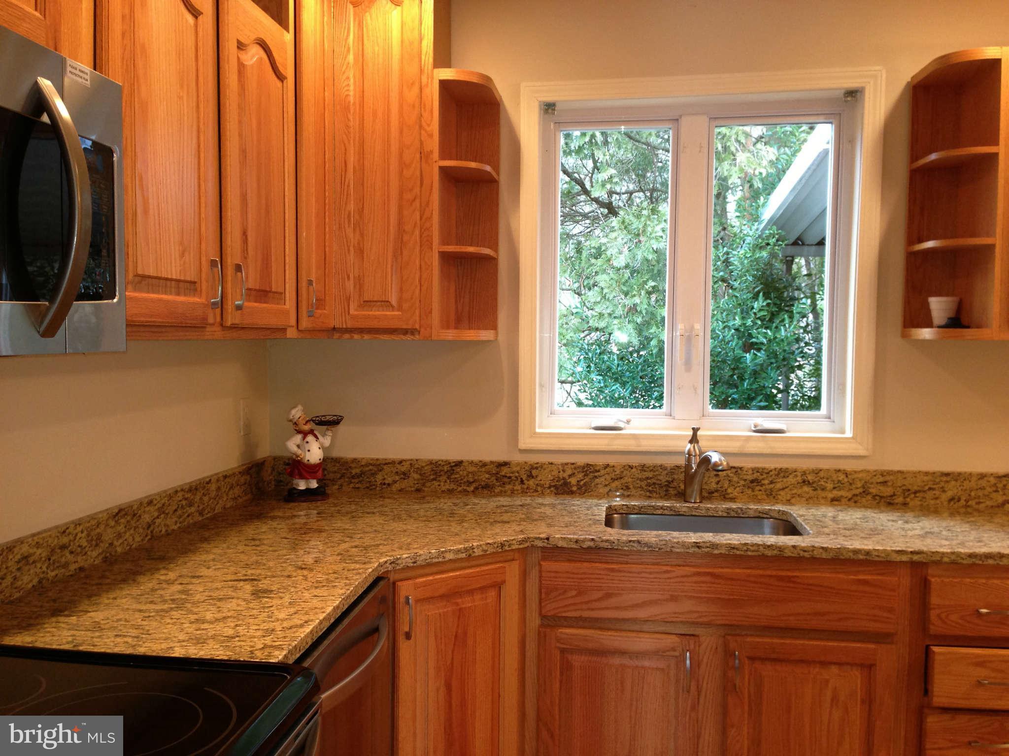 6504 Elmdale Road Alexandria, VA 22312 - Photo 13 of 28 Kitchen