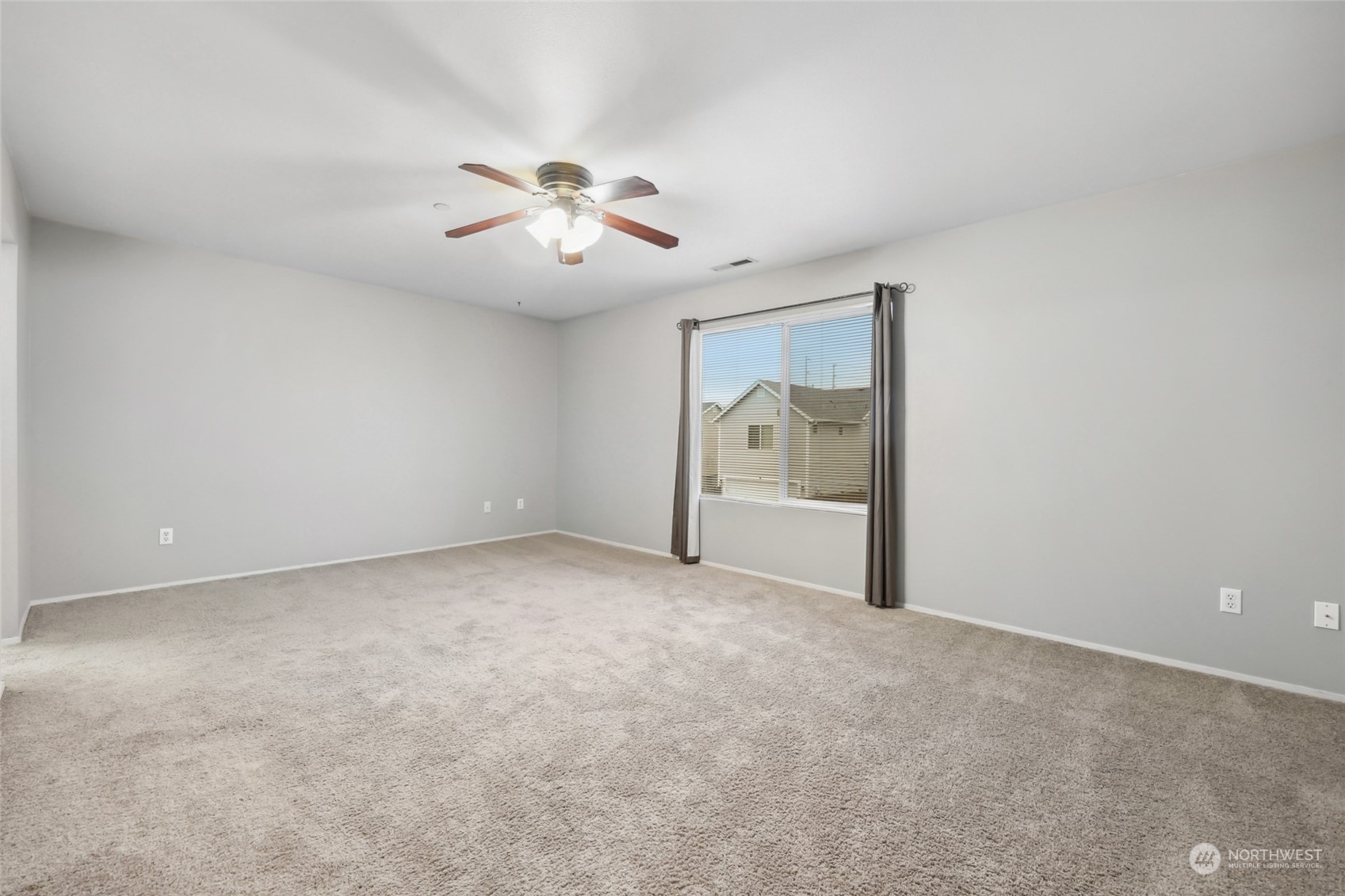 2248 Wallace Loop DuPont, WA 98327 - Photo 17 of 38 Gallery Image 17