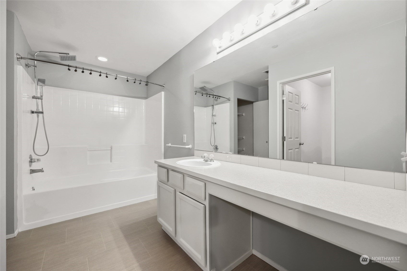2248 Wallace Loop DuPont, WA 98327 - Photo 20 of 38 Gallery Image 20