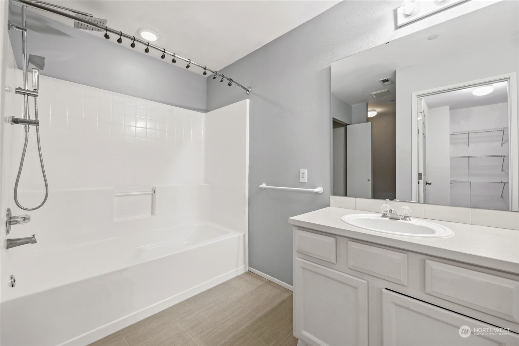 2248 Wallace Loop DuPont, WA 98327 - Photo 22 of 38 Gallery Image 22