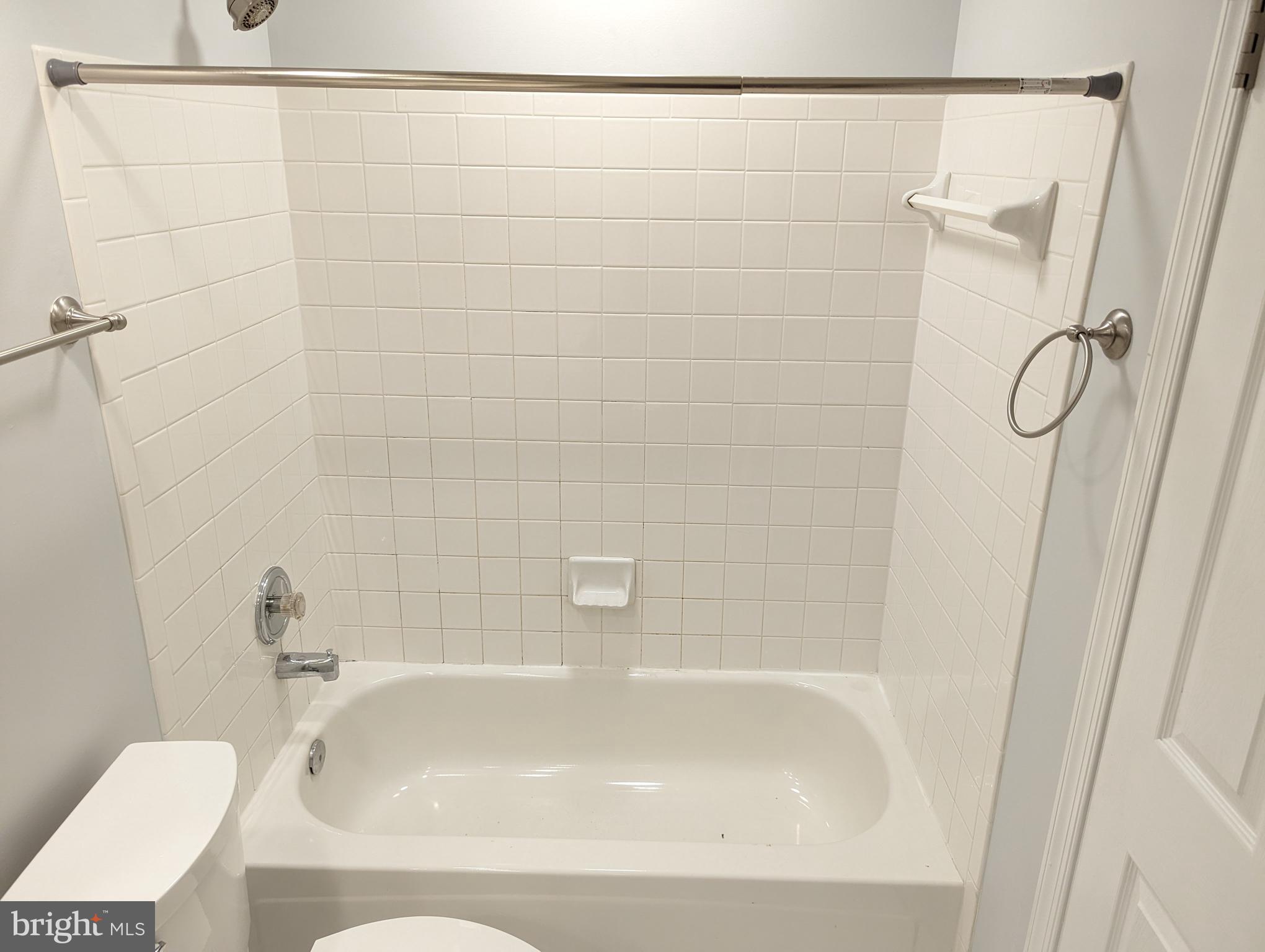 7124 Dew Drop Way Clinton, MD 20735 - Photo 11 of 44 Gallery Image 11