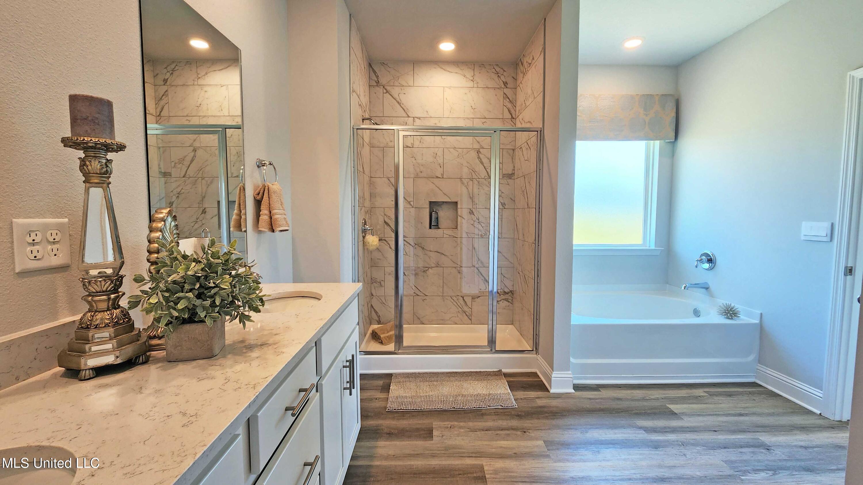 7761 Magnolia Loop Pass Christian, MS 39571 - Photo 18 of 37 Primary Bathroom