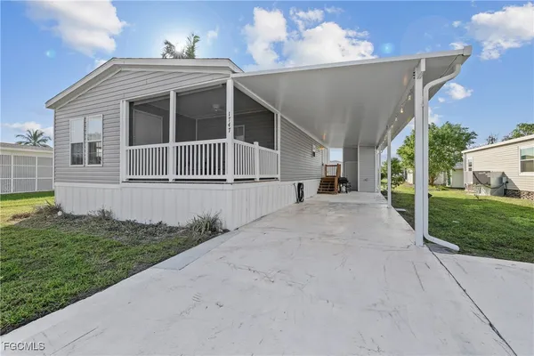 $2,300 | 1747 Beverly Drive, Naples, FL 34114