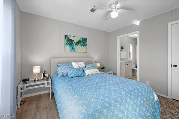 $2,300 | 1747 Beverly Drive, Naples, FL 34114