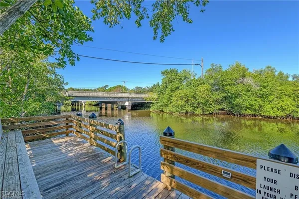 $2,300 | 1747 Beverly Drive, Naples, FL 34114