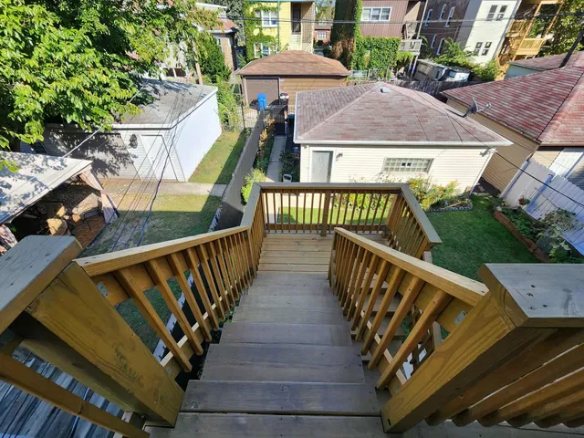 $1,400 | 7553 South Luella Avenue, Chicago, IL 60649