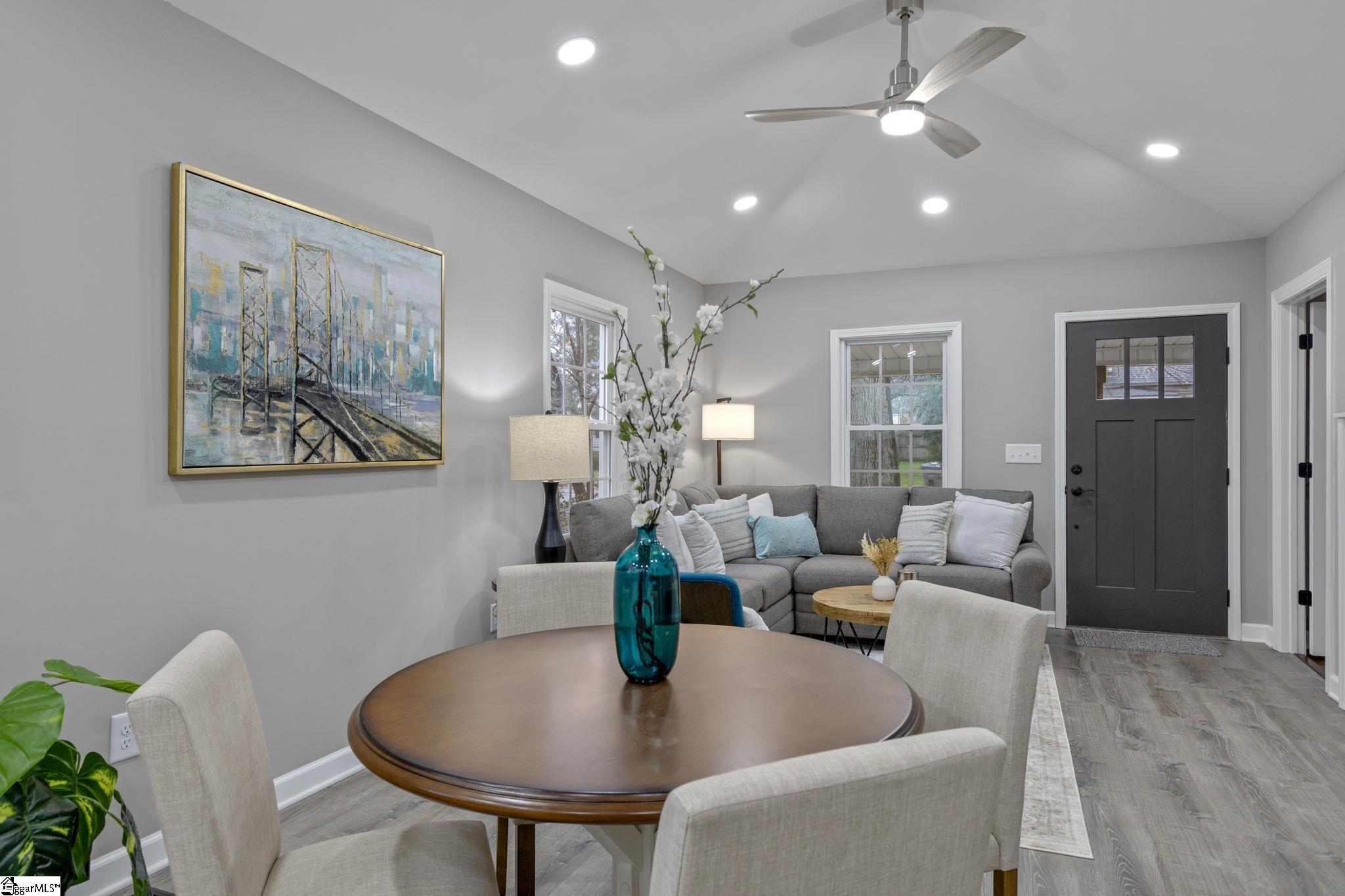 9 Brooks Avenue Greenville, SC 29617 - Photo 13 of 31