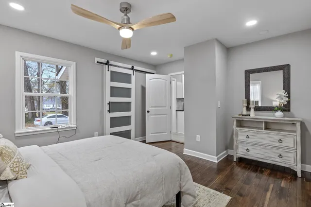 $284,900 | 9 Brooks Avenue, Greenville, SC 29617