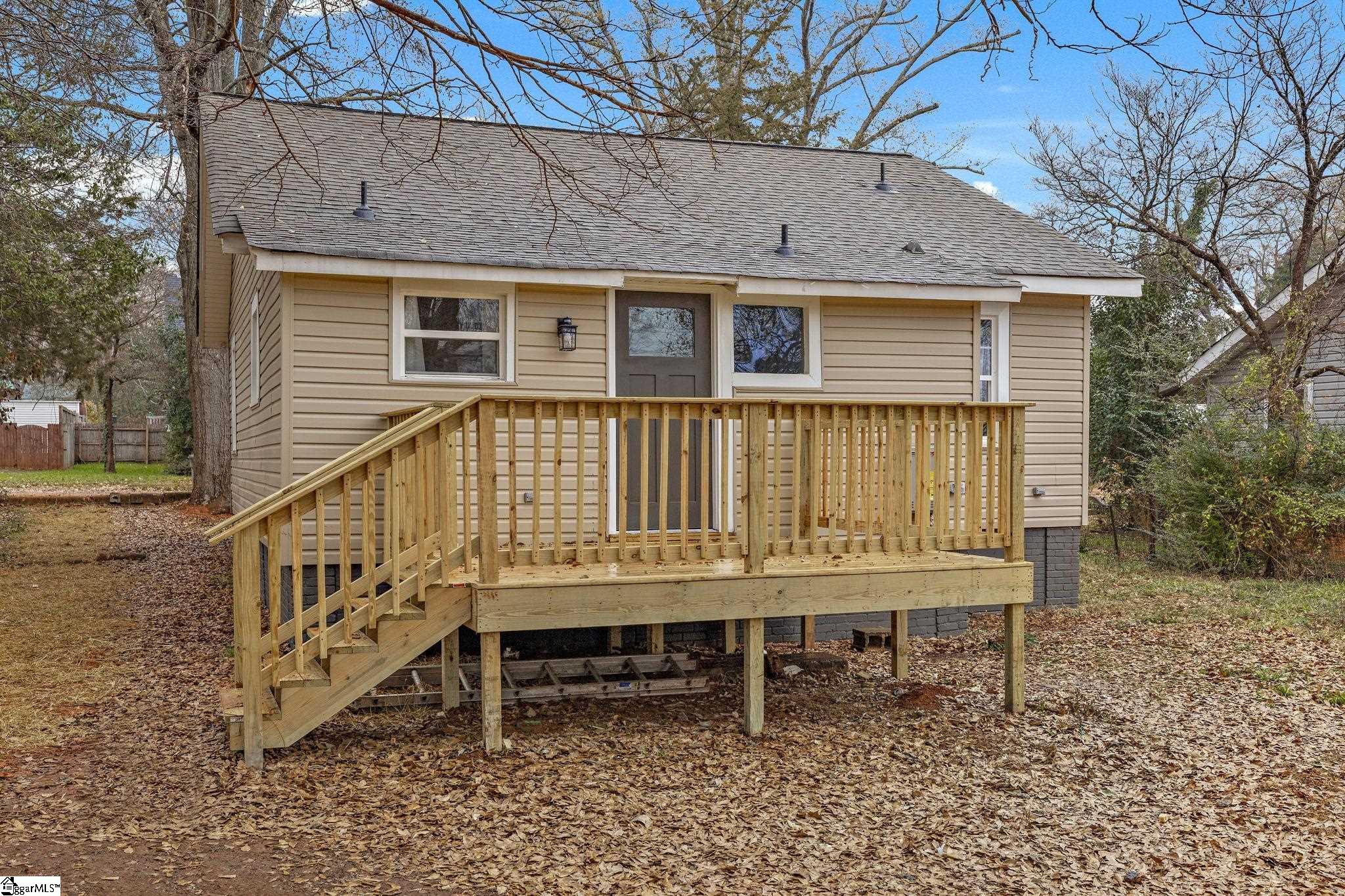 9 Brooks Avenue Greenville, SC 29617 - Photo 23 of 31