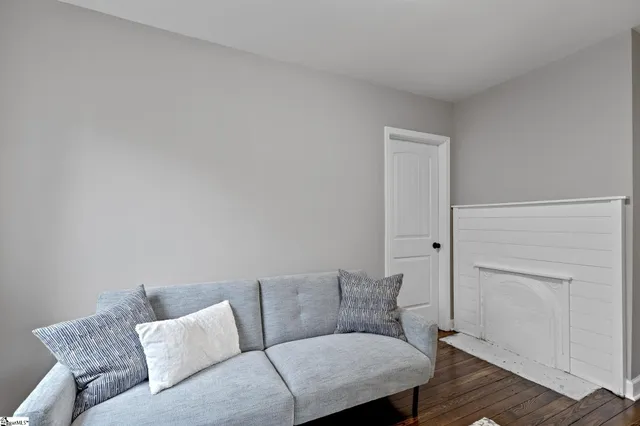 $284,900 | 9 Brooks Avenue, Greenville, SC 29617