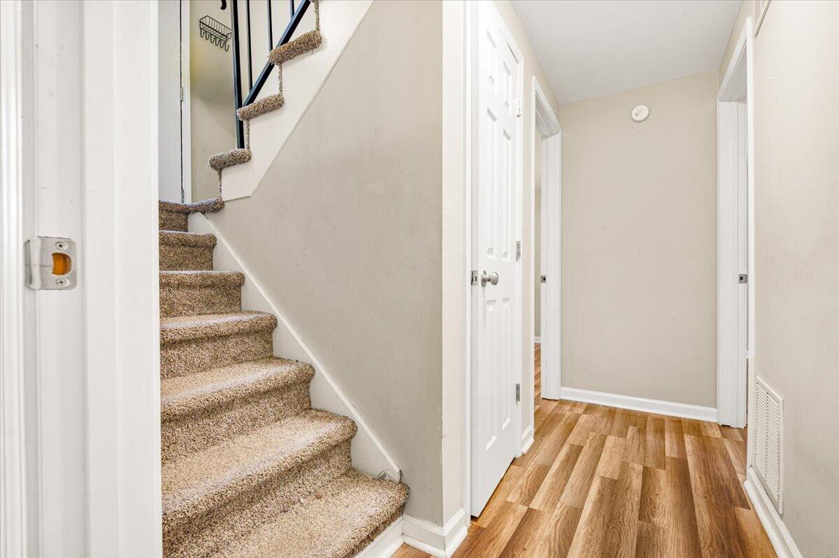 305 Maple Street Corbin, KY 40701 - Photo 21 of 40 17-Downstairs Landing