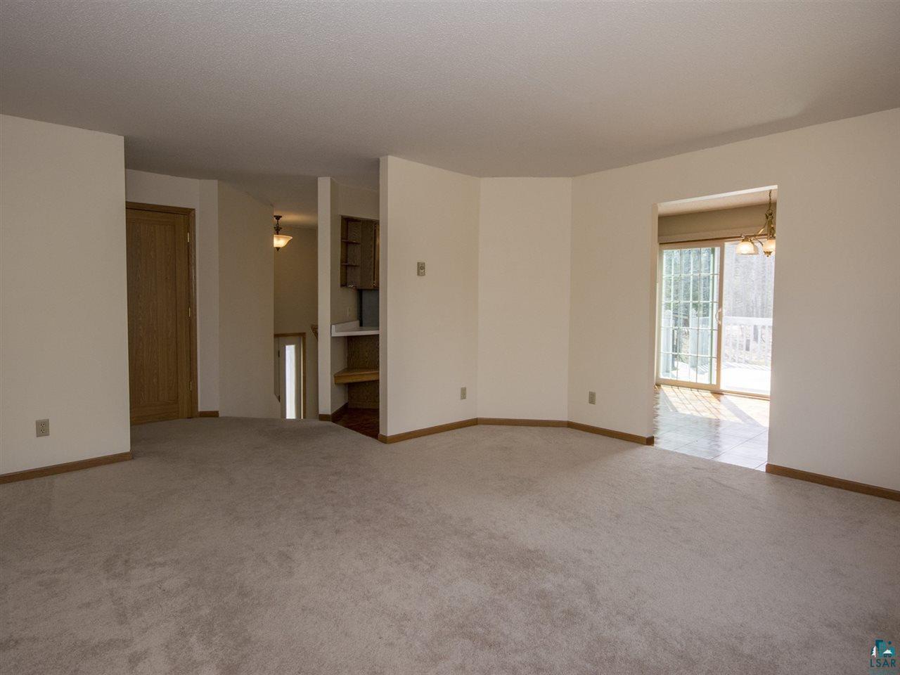 4709 Vaux Road Duluth, MN 55811 - Photo 5 of 21