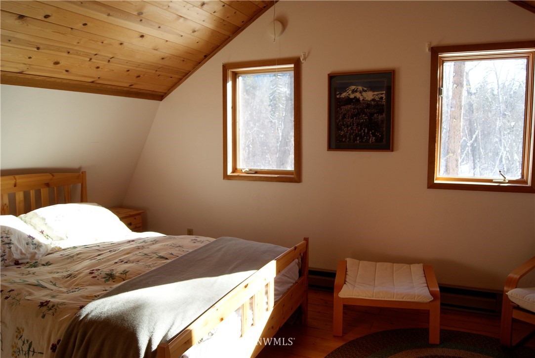 14 Heaton Road Winthrop, WA 98862 - Photo 12 of 25 Gallery Image 12