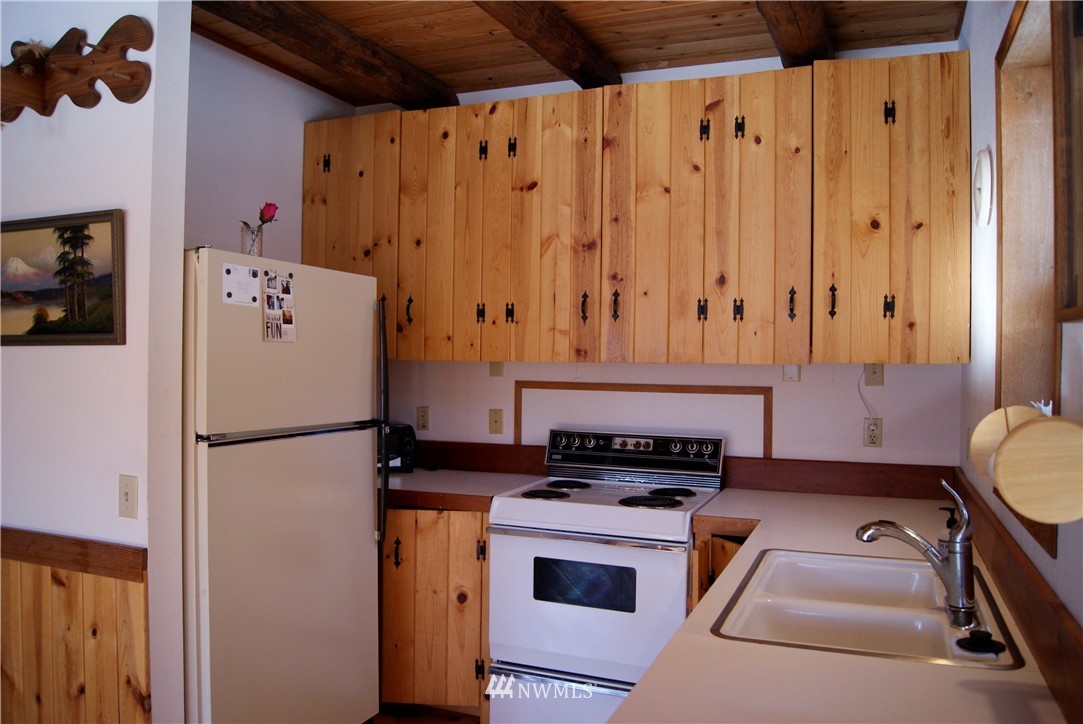 14 Heaton Road Winthrop, WA 98862 - Photo 8 of 25 Gallery Image 8