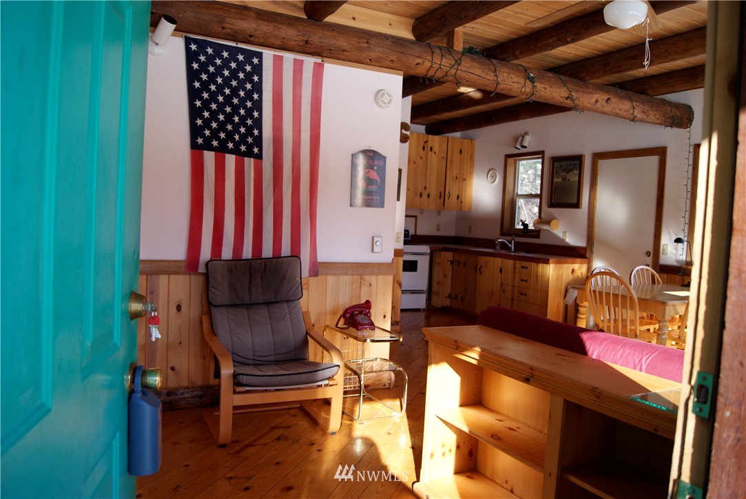 14 Heaton Road Winthrop, WA 98862 - Photo 10 of 25 Gallery Image 10
