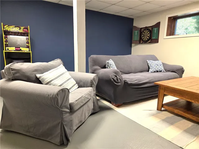 $2,750 | 46 Steamboat Street, Jamestown, RI 02835