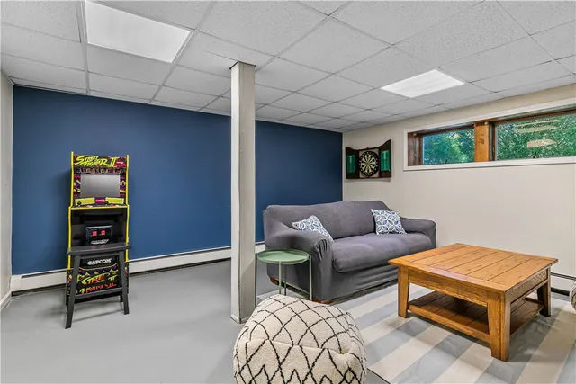 $2,750 | 46 Steamboat Street, Jamestown, RI 02835