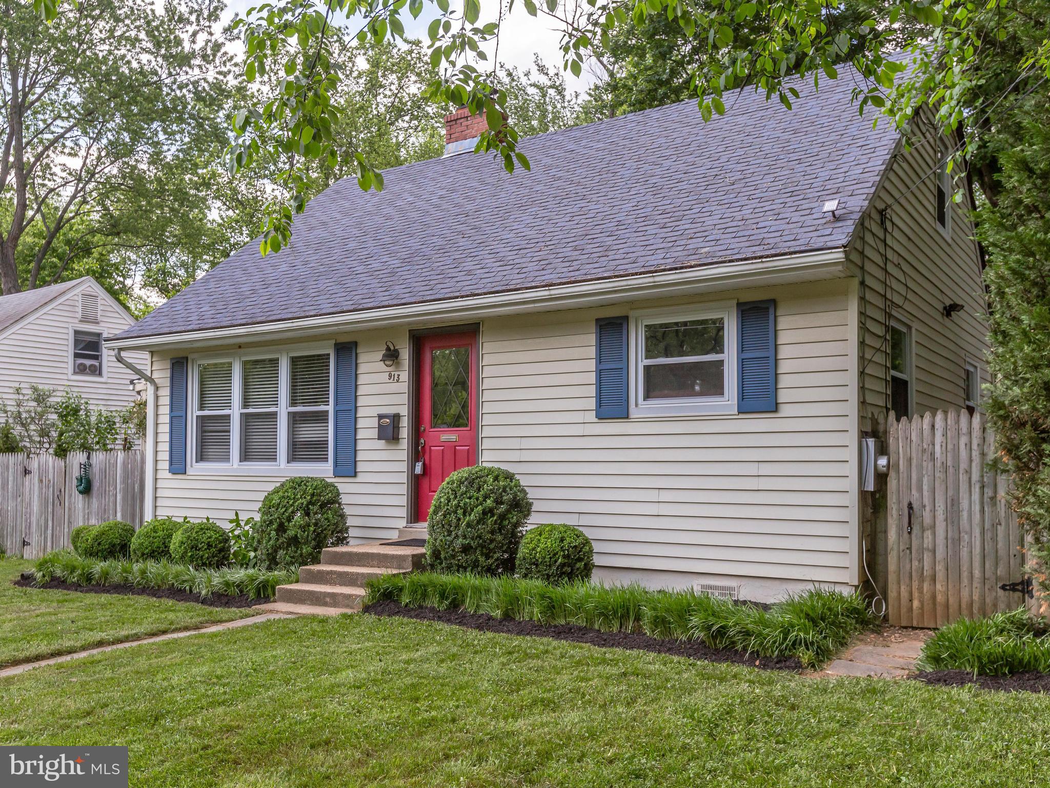 913 Robin Road Silver Spring, MD 20901 - Photo 1 of 30 Charming 4BR/1BA Cape Cod