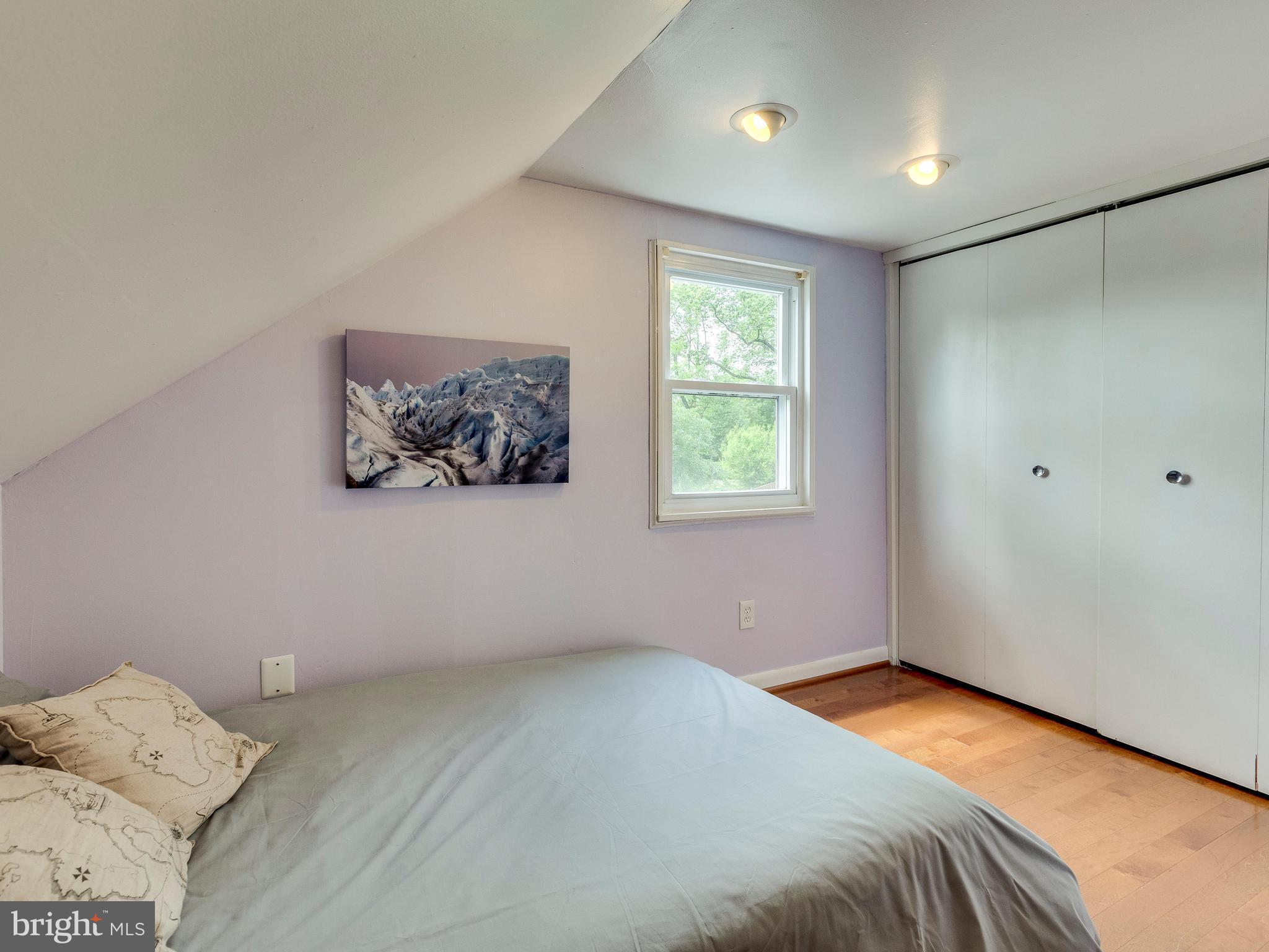 913 Robin Road Silver Spring, MD 20901 - Photo 16 of 30 Gleaming wood floors on both levels