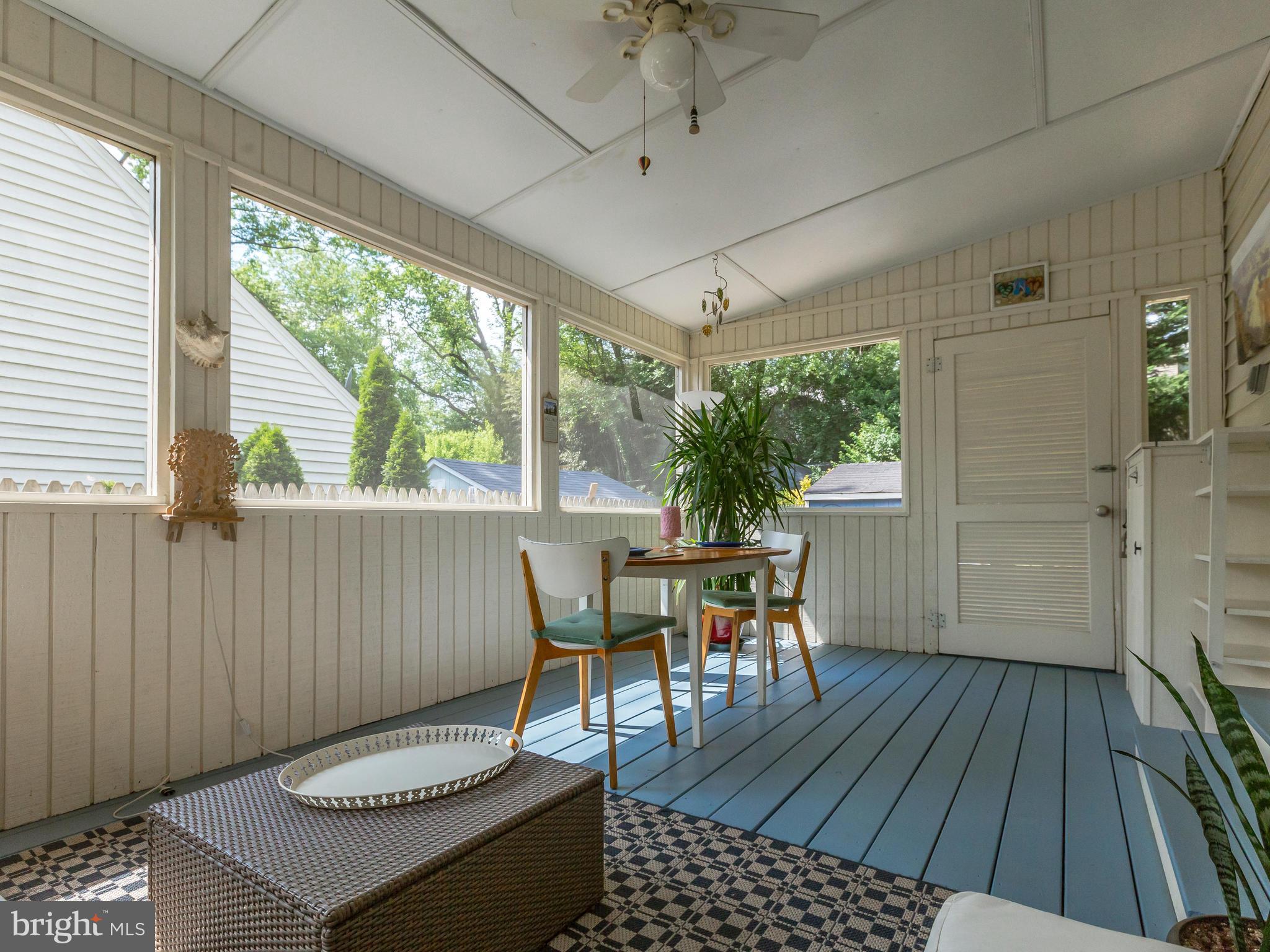 913 Robin Road Silver Spring, MD 20901 - Photo 24 of 30 Access to oversized backyard through patio