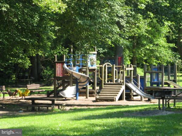913 Robin Road Silver Spring, MD 20901 - Photo 28 of 30 Sligo Park Play Area