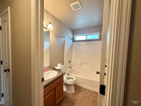 $390,000 | 1506 North Adams Street, Jerome, ID 83338