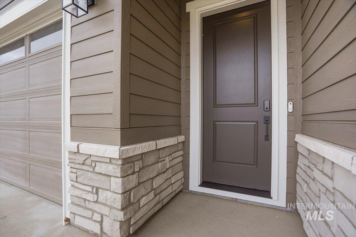 2292 North Ice Fire Avenue Star, ID 83669 - Photo 2 of 36