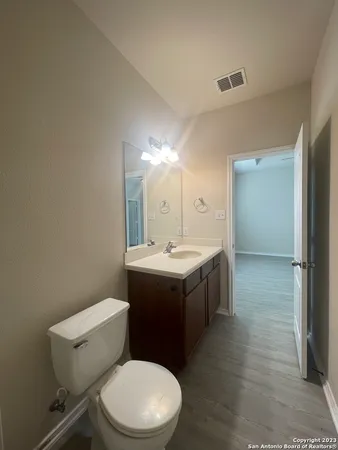 $1,800 | 7214 Sunny Day, San Antonio, TX 78240