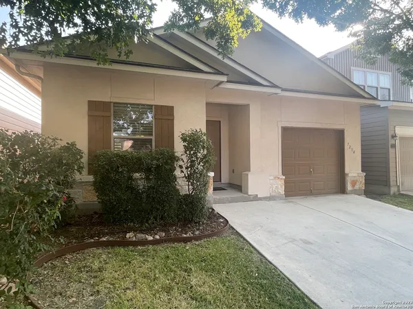 $1,800 | 7214 Sunny Day, San Antonio, TX 78240