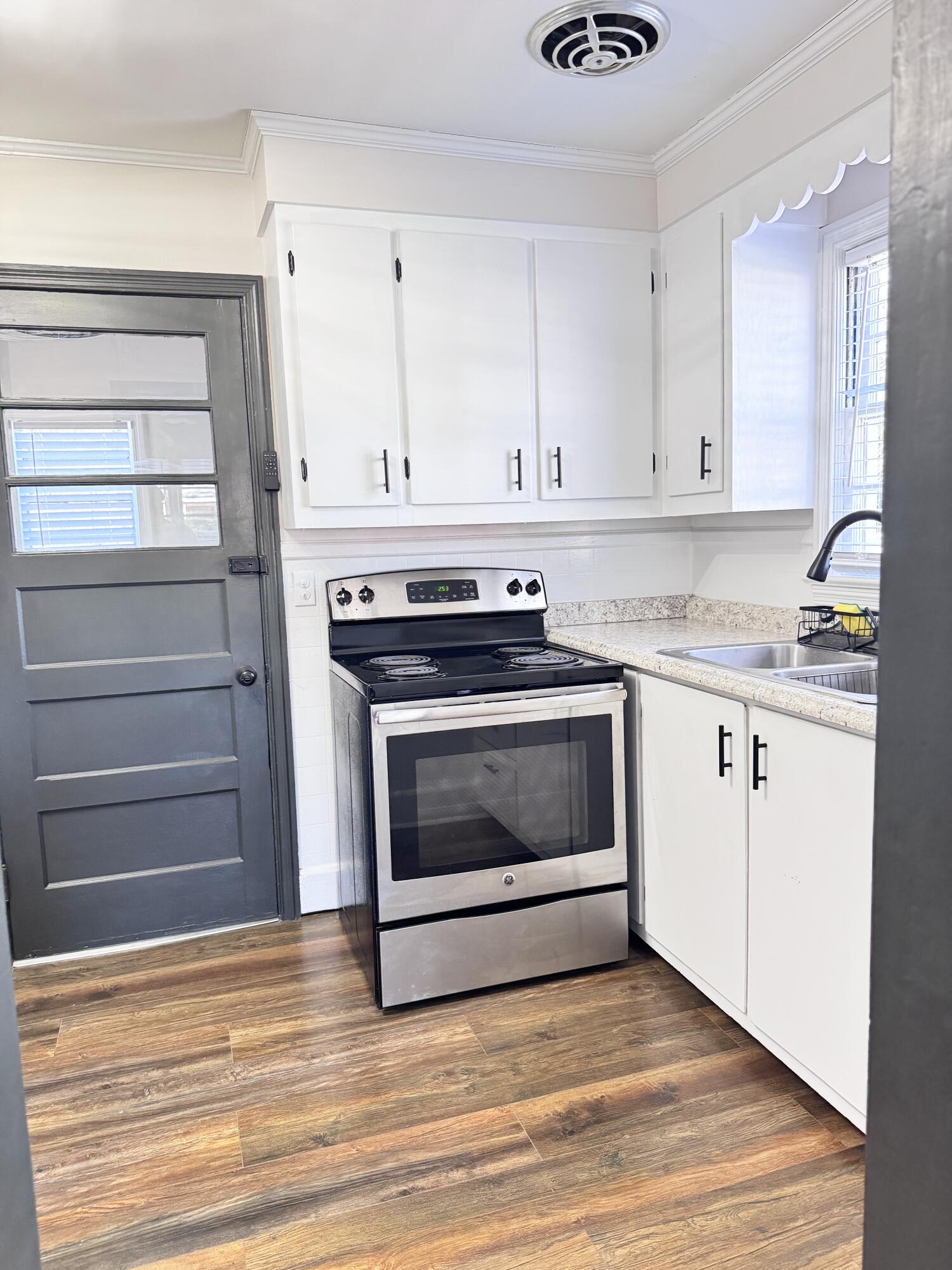 202 Briarwood Road Walterboro, SC 29488 - Photo 22 of 52 202 Briarwood Street