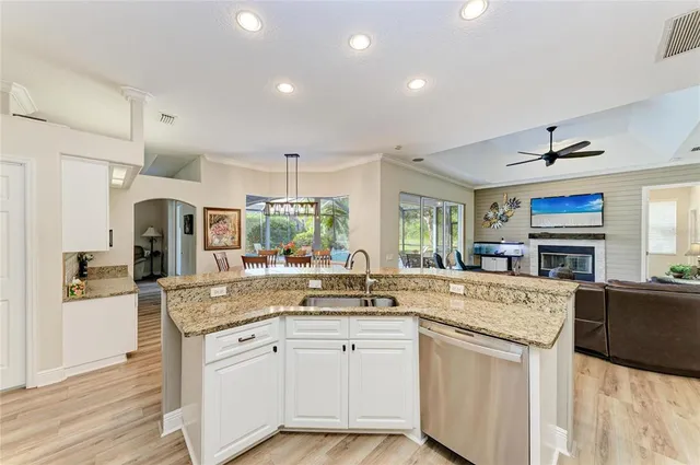 $825,000 | 1906 154th Street East, Bradenton, FL 34212