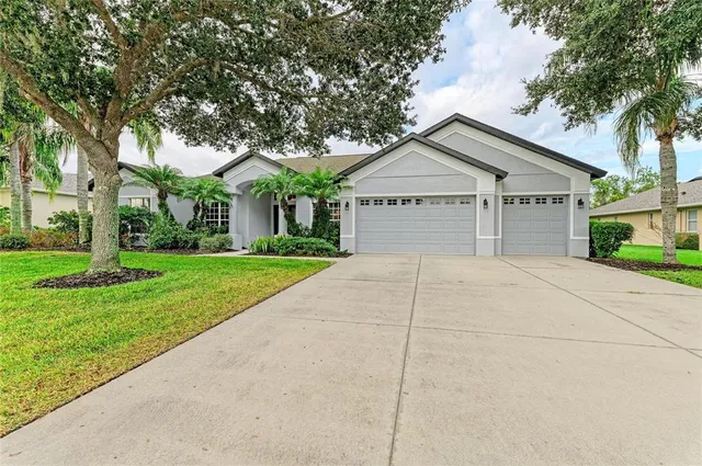 $825,000 | 1906 154th Street East, Bradenton, FL 34212