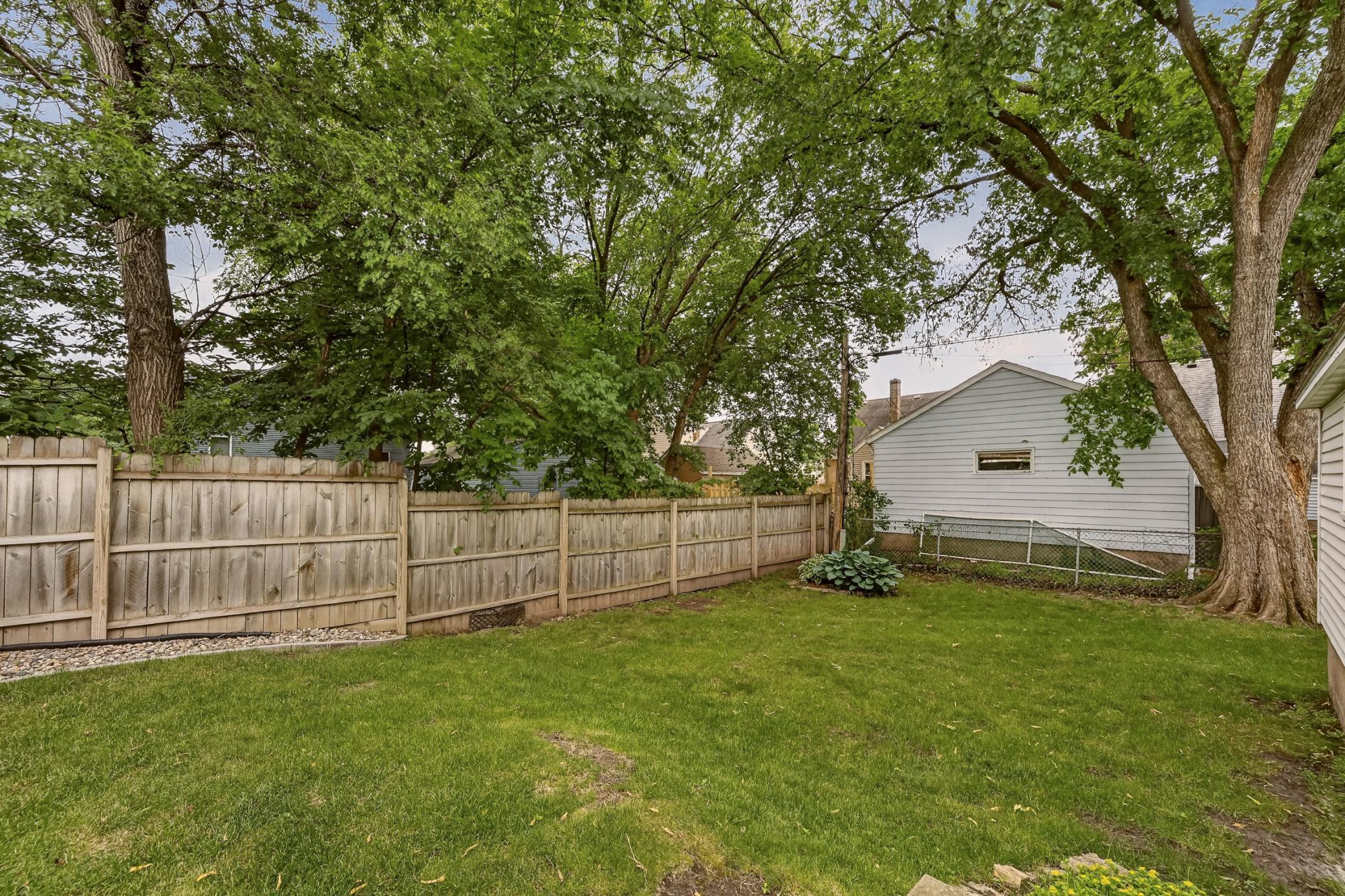 228 10 1/4 Street Southeast Rochester, MN 55904 - Photo 3 of 28