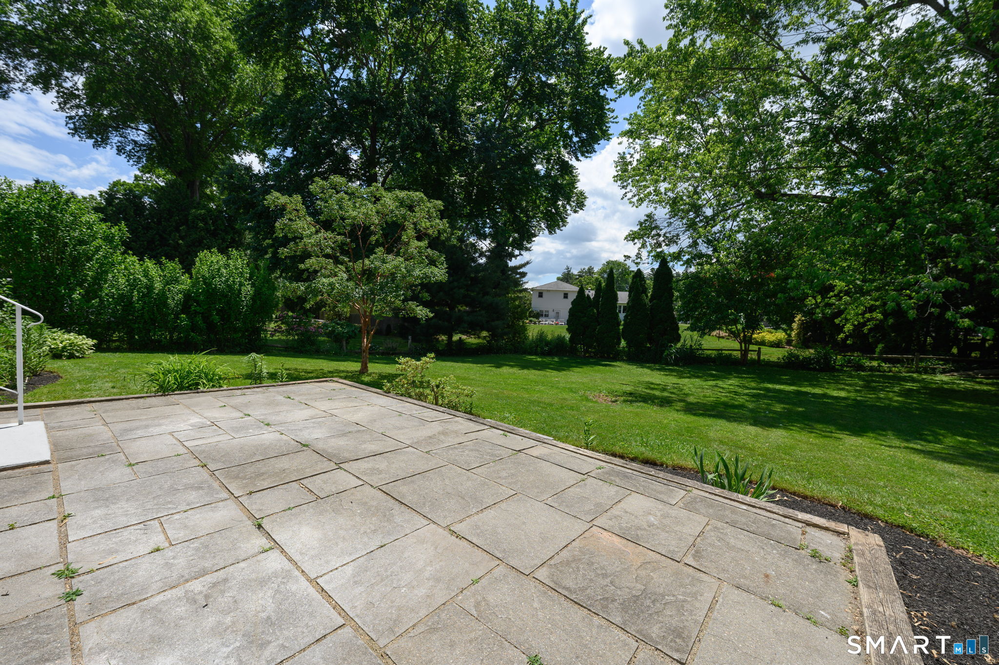 261 Simsbury Road West Hartford, CT 06117 - Photo 34 of 40