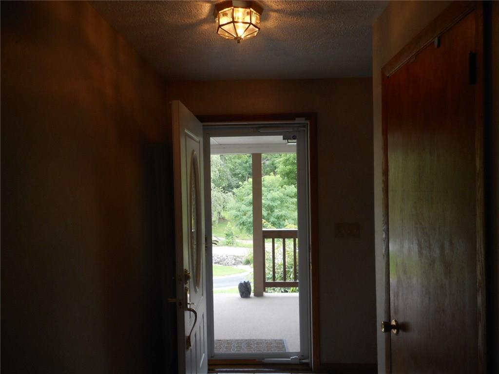 182 Adamson Road Marianna, PA 15345 - Photo 2 of 24 FOYER